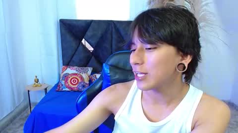 Snapshot of nikoo_18 chatting on March 5, 2:13 pm Niko online show from March 5, 2:13 pm