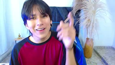 Snapshot of nikoo_18 chatting on March 11, 2:01 pm Niko online show from March 11, 2:01 pm