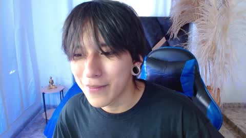 Snapshot of nikoo_18 chatting on March 31, 2:17 pm Niko online show from March 31, 2:17 pm