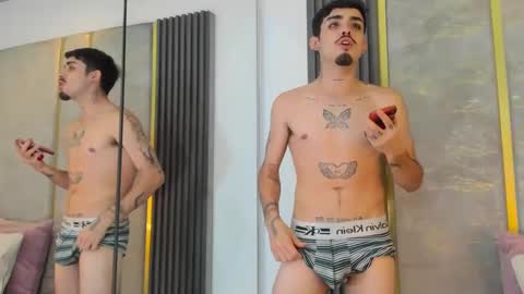 Snapshot of nikostone chatting on October 5, 4:55 am Niko Stone online show from October 5, 4:55 am