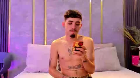 Snapshot of nikostone chatting on October 15, 4:23 am Niko Stone online show from October 15, 4:23 am