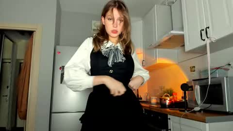 Snapshot of niky_jess chatting on February 5, 8:46 pm Veronica online show from February 5, 8:46 pm