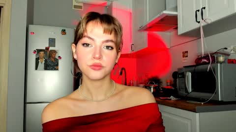 Snapshot of niky_jess chatting on February 28, 10:41 am Veronica online show from February 28, 10:41 am