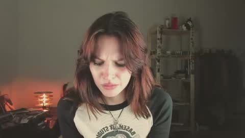 Snapshot of niky_jess chatting on May 17, 7:54 pm Veronica online show from May 17, 7:54 pm