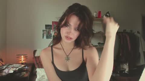 Snapshot of niky_jess chatting on May 21, 10:22 am Veronica online show from May 21, 10:22 am