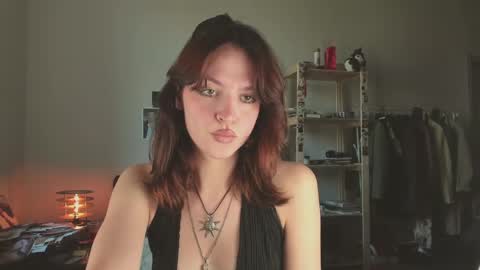 Snapshot of niky_jess chatting on May 23, 1:37 pm Veronica online show from May 23, 1:37 pm