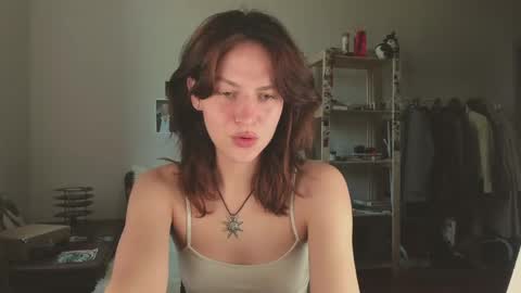 Snapshot of niky_jess chatting on May 25, 10:10 am Veronica online show from May 25, 10:10 am