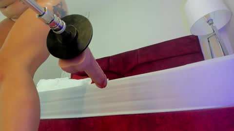 nIKY online show from January 31, 8:40 pm