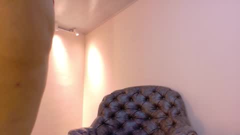  NIKY SMIT  online show from October 3, 10:34 am