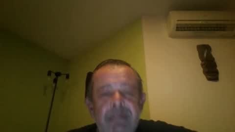 Snapshot of nikyo419 chatting on October 6, 3:37 am nikyo419 online show from October 6, 3:37 am