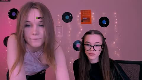 Snapshot of nila_eclipse chatting on April 7, 8:48 am nila_eclipse online show from April 7, 8:48 am