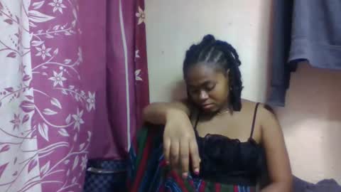 nilah online show from December 4, 6:27 pm