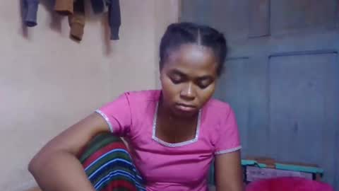 nilah online show from May 16, 8:11 am