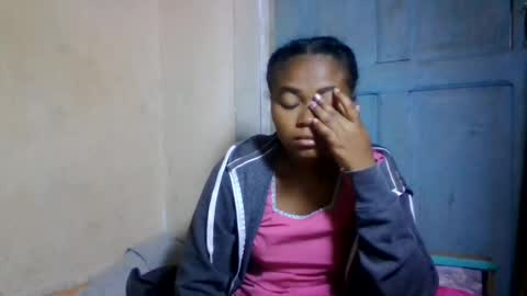nilah online show from June 19, 5:34 am