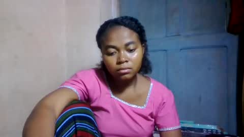 nilah online show from June 24, 10:03 am