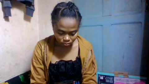 nilah online show from June 30, 2:56 am