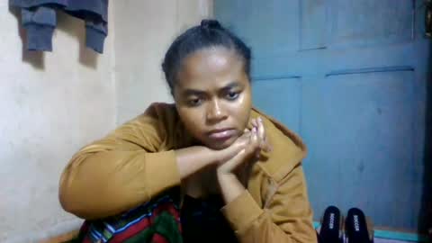 nilah online show from June 30, 3:35 pm