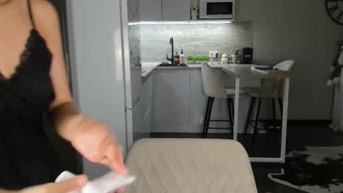 Bella online show from March 19, 10:58 pm