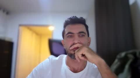 nilonilonilo1 online show from July 6, 11:51 am