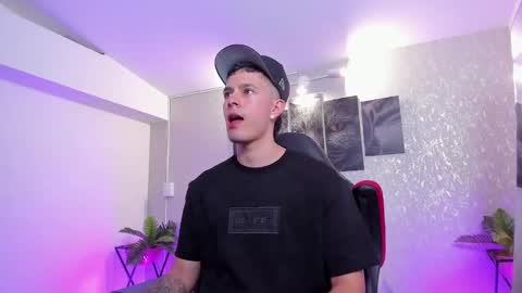 Nils online show from October 23, 4:12 am