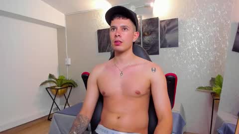 Nils online show from October 28, 4:16 am