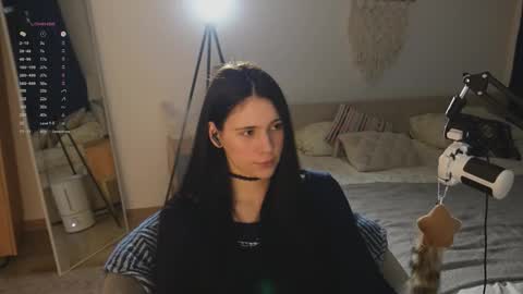 Jennet online show from March 20, 4:45 pm