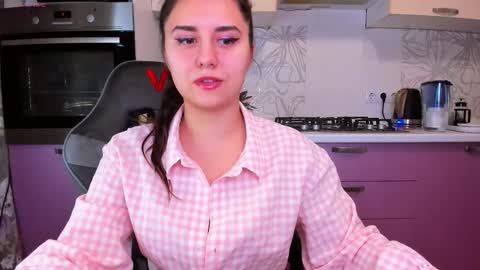 Snapshot of nina__si chatting on September 27, 9:20 pm Nina online show from September 27, 9:20 pm