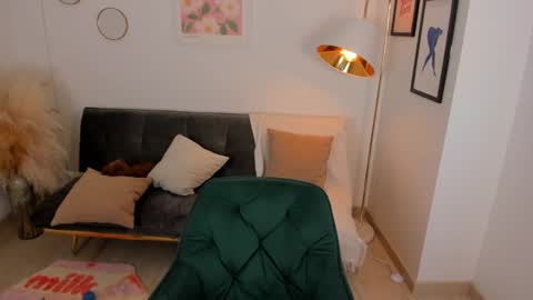 NINA online show from January 20, 10:37 pm