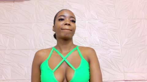 Snapshot of nina_bae_ chatting on May 2, 7:41 pm nina_bae_ online show from May 2, 7:41 pm