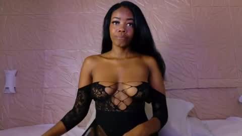 Snapshot of nina_bae_ chatting on June 29, 8:31 pm nina_bae_ online show from June 29, 8:31 pm