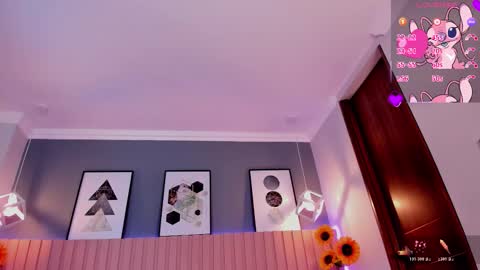 nina_ford_ online show from December 17, 3:12 am