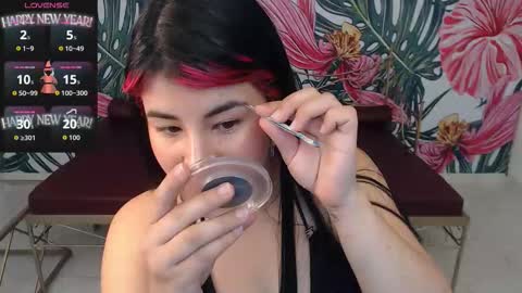 Nina online show from October 10, 9:25 pm