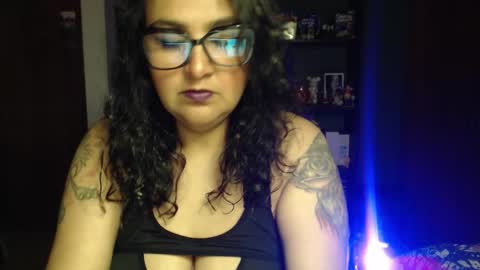 Nina Moon online show from January 7, 1:30 am