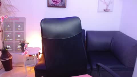 nina_petitte online show from May 10, 12:21 pm