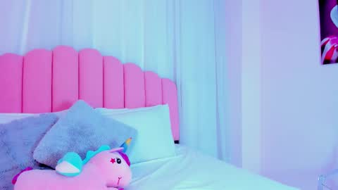 Nina online show from November 5, 8:31 pm