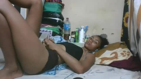 ninaeaa online show from February 6, 8:56 pm