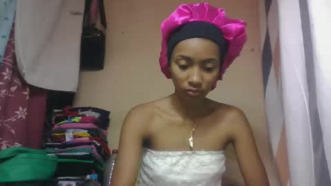 ninaeaa online show from April 26, 7:28 am