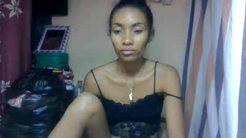 ninaeaa online show from April 29, 6:47 pm