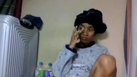 ninaeaa online show from June 18, 12:22 am