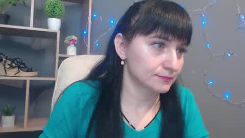 ninaflawlees online show from November 22, 12:37 pm