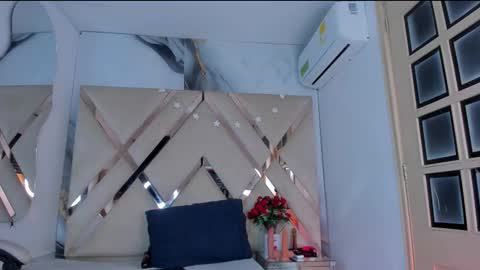 ninahtx online show from November 24, 9:03 pm