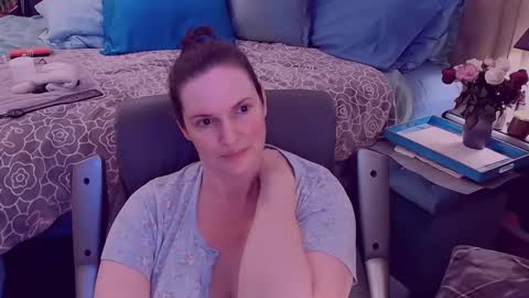 Nina Jaymes online show from February 9, 6:01 am