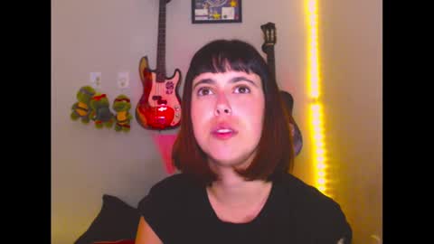 ninapellegrini17 online show from October 9, 11:14 pm