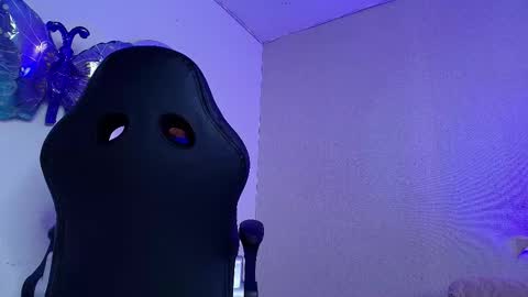 Nina online show from February 2, 11:31 am