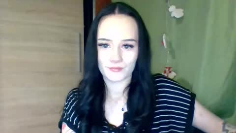 Nina online show from February 11, 9:20 pm