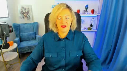 ninastarle online show from October 18, 4:48 am