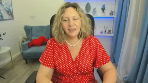 ninastarle online show from April 30, 11:38 am