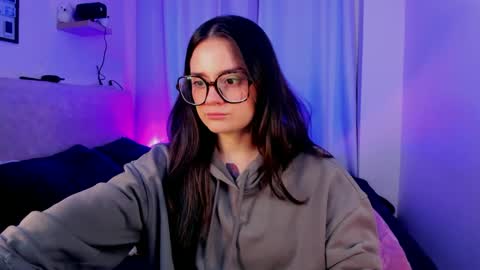 ninavolkov online show from October 1, 11:33 pm