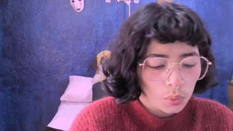 Snapshot of ninayellow chatting on January 11, 2:47 pm Nina online show from January 11, 2:47 pm