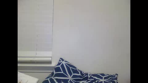 nineinchnailer313 online show from April 4, 9:29 am